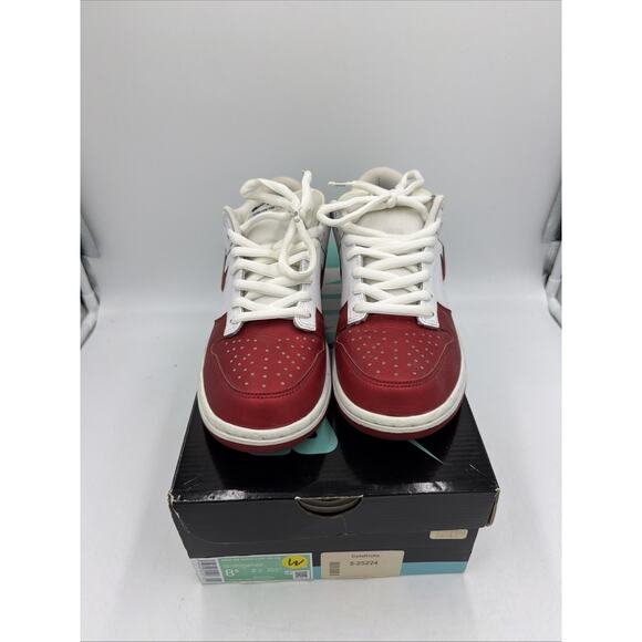 Size 8.5 - Nike Supreme x Dunk SB Low Varsity Red - Picture 1 of 8